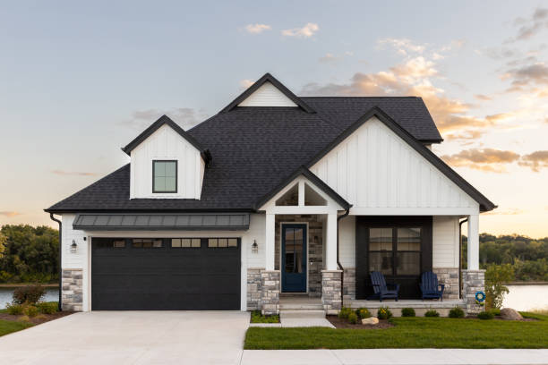 Hot Roofs in Halls, TN